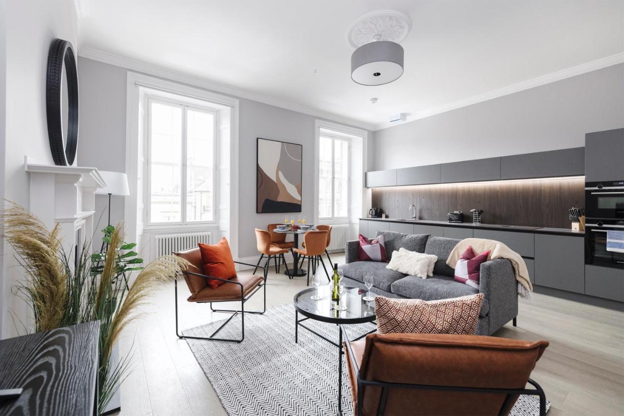 Joivy Luxurious Apt On Notable George Street Edinburgh Exterior photo