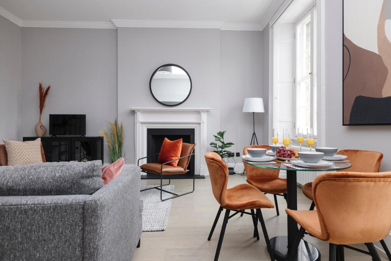 Joivy Luxurious Apt On Notable George Street Edinburgh Exterior photo