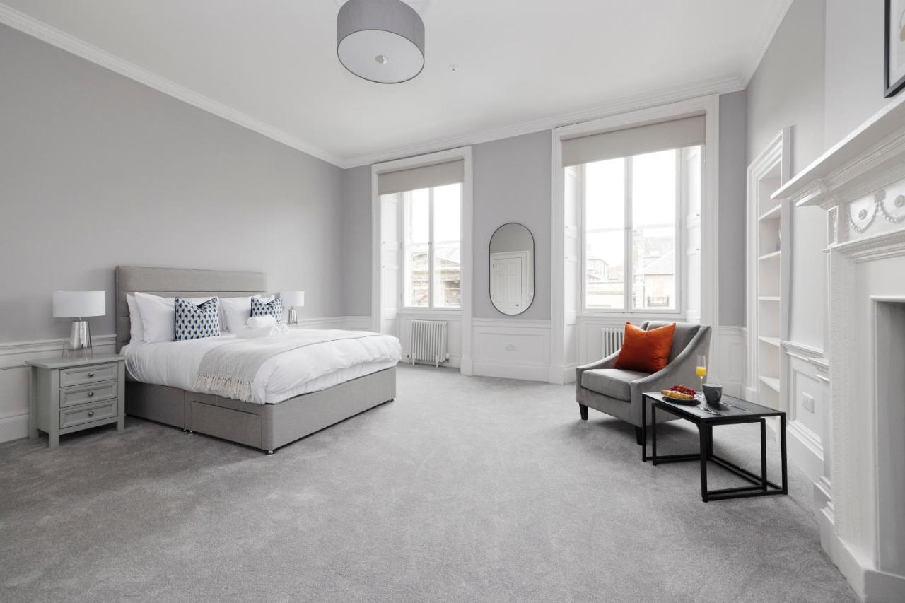 Joivy Luxurious Apt On Notable George Street Edinburgh Exterior photo